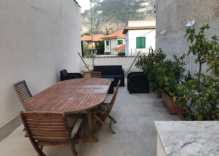 Appartamento Trilocale Mondello